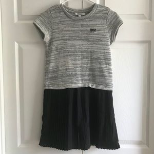 Girls short sleeve pleated sweater dress